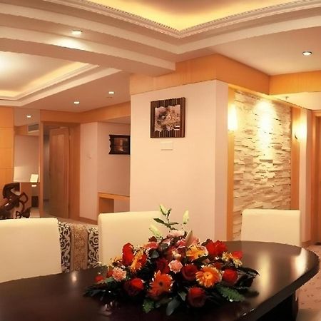 Golden Lustre Hotel Shenzhen Exterior photo